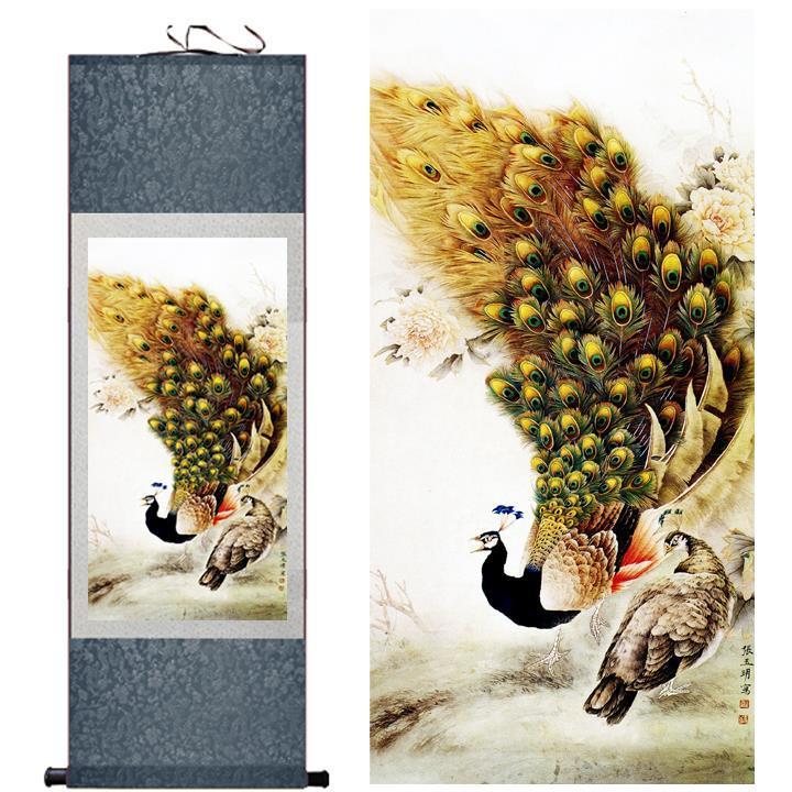 Chinese Scroll Painting Peacock flaunting its tail art painting Traditional Chinese art painting Scroll painting about birds painting