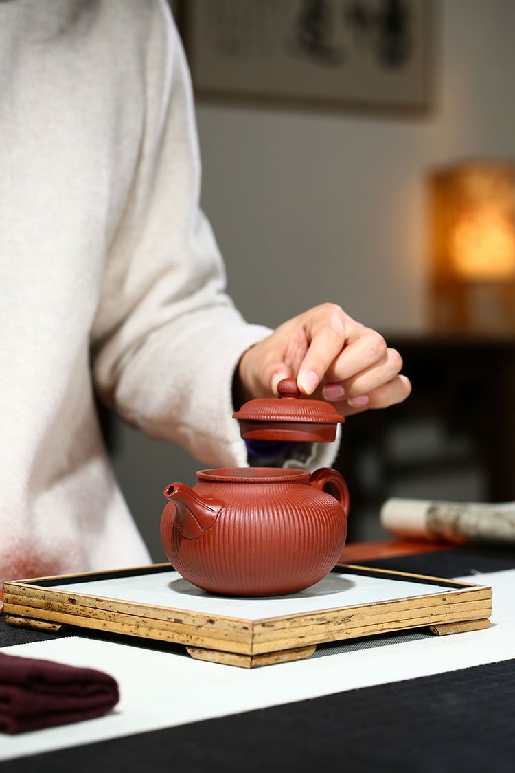 Handmade Yixing Teapot 120cc Purple Clay Zisha Pot Red Clay Chouqiu Tea Pot
