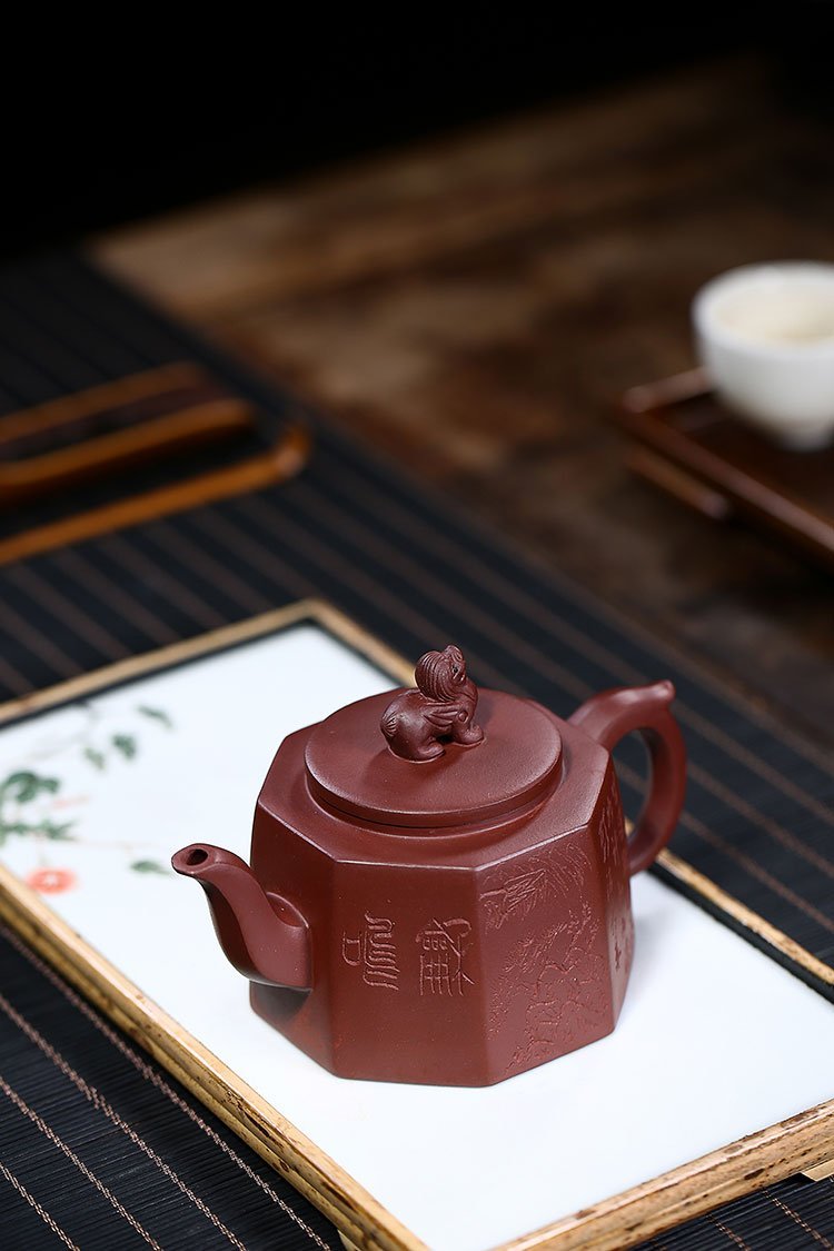 Handmade Yixing Teapot 200cc Purple Clay Zisha Pot 6 Sides Lion Tea Pot