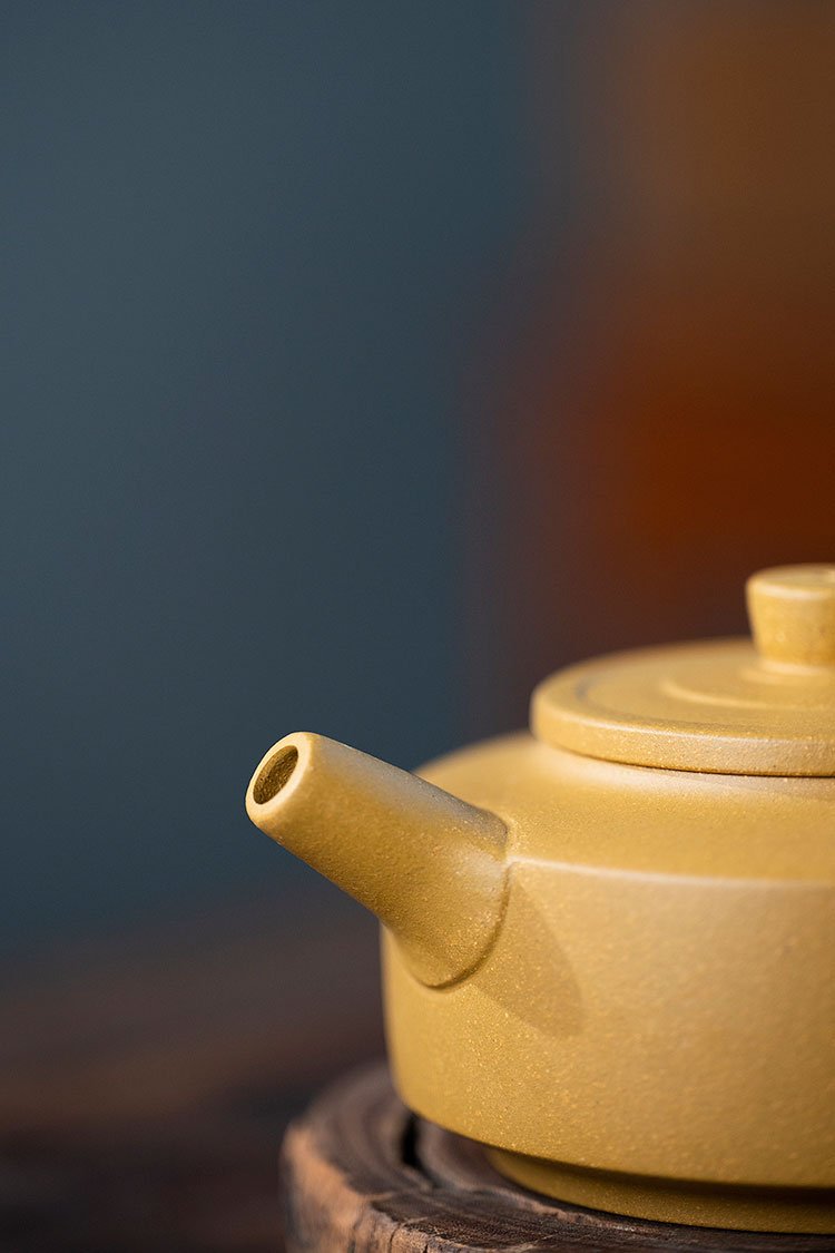 Handmade Yixing Teapot 200cc Purple Clay Zisha Pot Gold Yellow Duan Clay Tea Pot