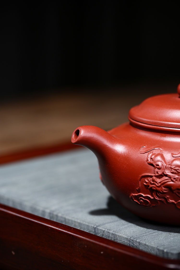Handmade Yixing Teapot 250cc Purple Clay Zisha Pot Dragon Tea Pot Red Clay Dahongpao
