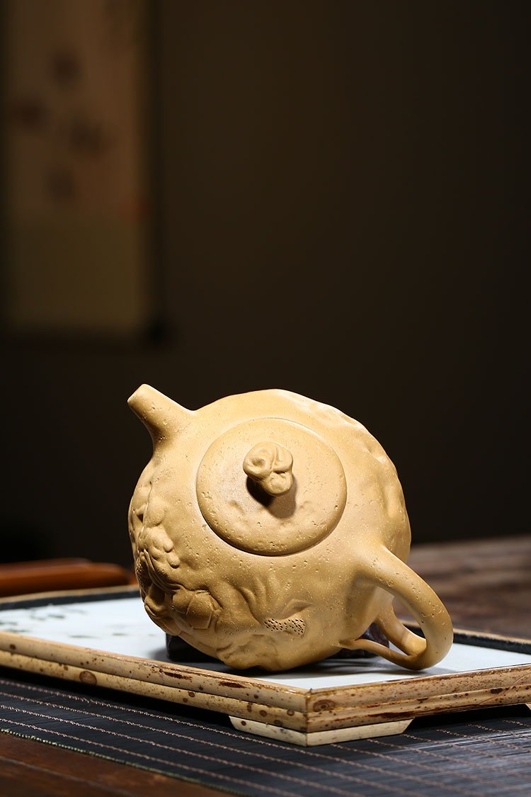 Yixing Zisha Teapot 350cc – Duan Clay – Purple Tea Dragon - view 2