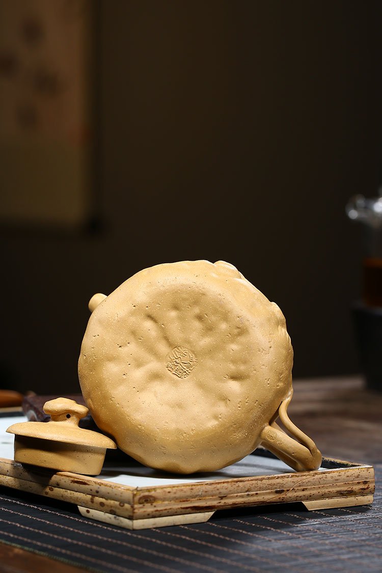 Yixing Zisha Teapot 350cc – Duan Clay – Purple Tea Dragon - view 5
