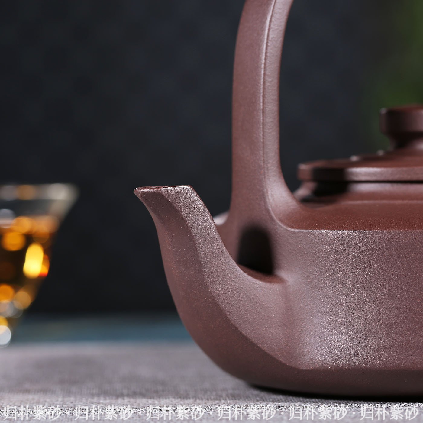 Handmade Yixing Teapot 360cc Purple Clay Zisha Pot With Handle